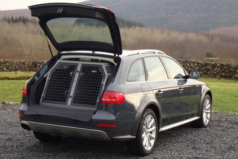 Car Dog Cages, Crates & Transit Boxes for Audi A4 Avant 20092014 TransK9