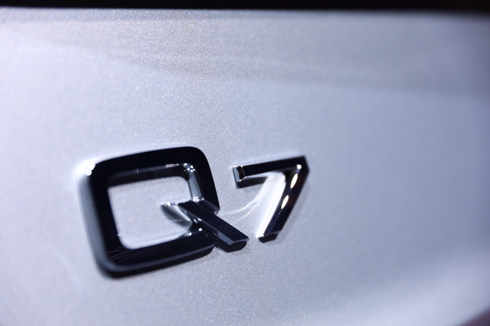 Car Dog Cages, Crates & Transit Boxes for Audi Q7 TransK9