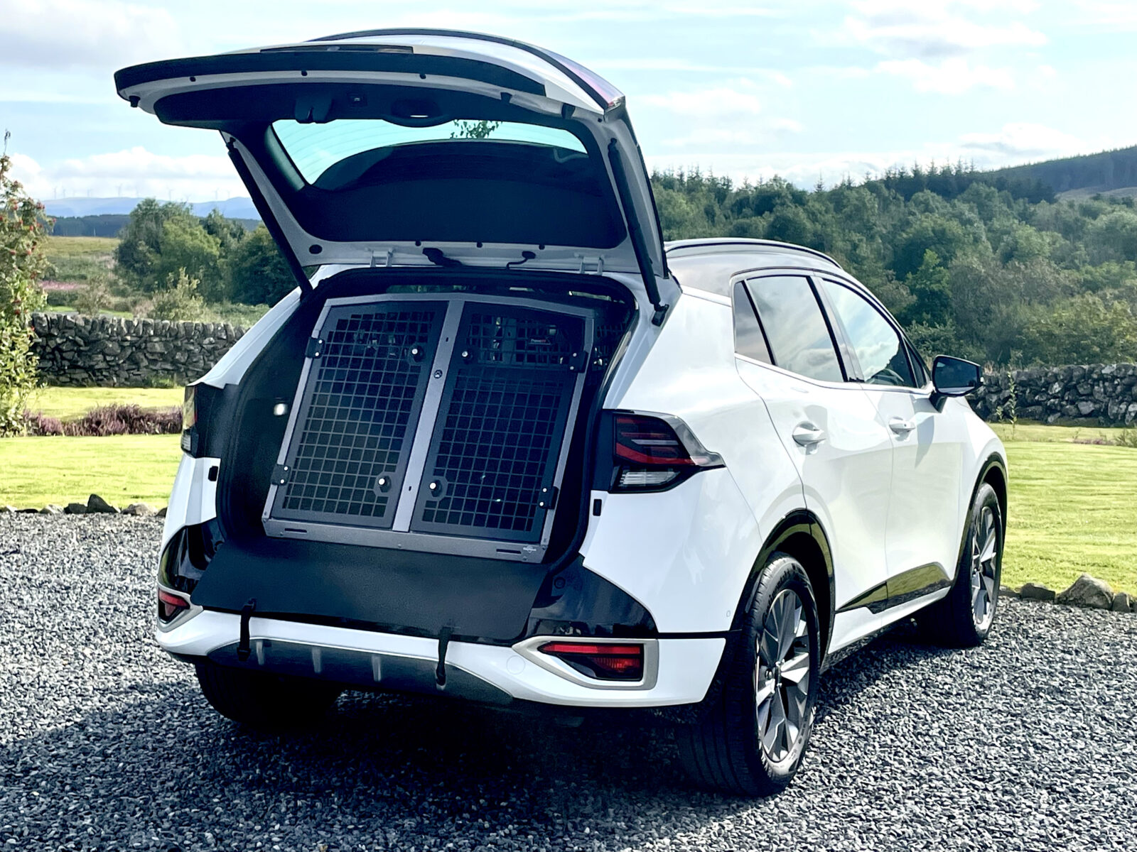 Car Dog Cages, Crates & Transit Boxes for Kia Sportage 2021 Present