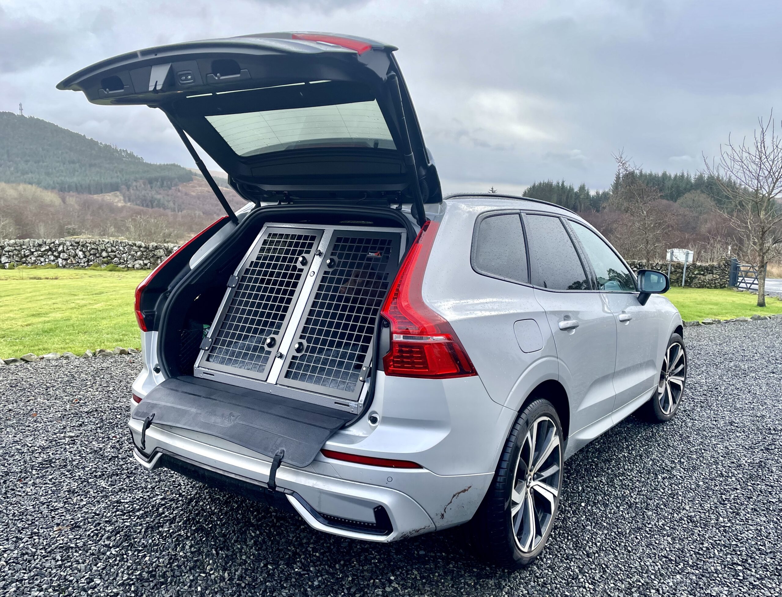 K9/C31 Double Dog Cage for Volvo XC60 TransK9